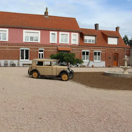 Ferme Du Pre - D'hotes Bed & Breakfast 3*